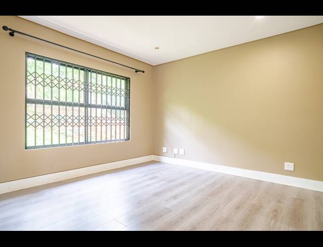 4 BEDROOM SIMPLEX FOR SALE IN DAWNCLIFFE